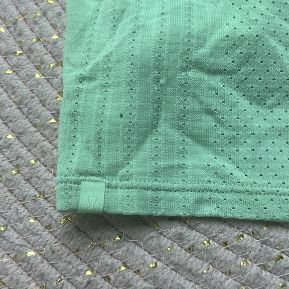 Lululemon tank top - Picture 2 of 3